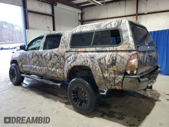 2015 Toyota Tacoma with VIN 5TFLU4EN2FX130150, listed as a Copart auction lot 43867045 with 135,843 mi miles and Salvage title. Bid and sale history available at DreamBid. Image 2.