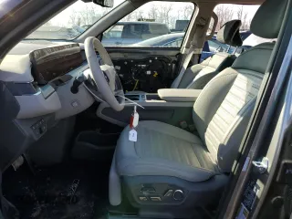 2024 Kia EV9 Land with VIN KNDADFS51R6034933, listed as a Copart auction lot 42674845 with 4,270 mi miles and Salvage Title. Bid and sale history available at carsss.com. Image 7.