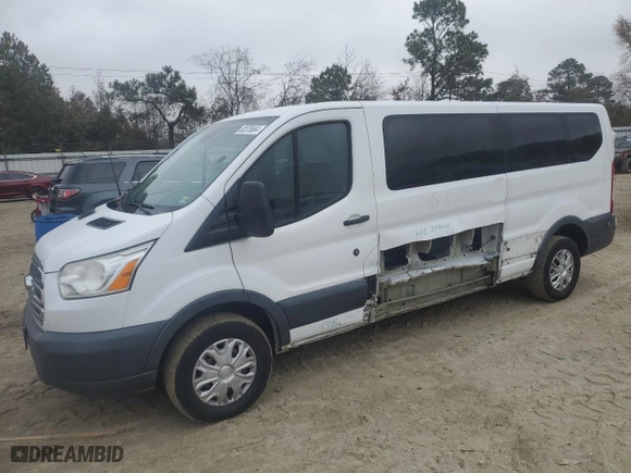 2015 Ford Transit Wagon XL with VIN 1FBZX2YM5FKA67314, listed as a Copart auction lot 82076664 with 117,134 mi miles and Salvage Title. Bid and sale history available at carsss.com. Image 1.
