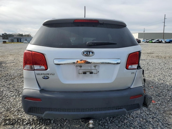 2011 Kia Sorento EX with VIN 5XYKU3A17BG151405, listed as a Copart auction lot 47607445 with 122,932 mi miles and Salvage Title. Bid and sale history available at carsss.com. Image 6.