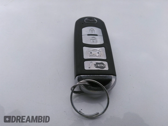 2015 Mazda 3 i Grand Touring z VIN JM1BM1W75F1232796, wystawiony jako IAAI lot #39976305 z przebiegiem 69 161 mil mil oraz . Historia ofert i sprzedaży dostępna na DreamBid. Obrazek 11.