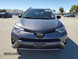 2017 Toyota RAV4 SE with VIN 2T3JFREV8HW661861, listed as a Copart auction lot 50397955 with 60,748 mi miles and Salvage title. Bid and sale history available at DreamBid. Image 5.