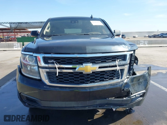 2018 Chevrolet Suburban LT z VIN 1GNSCHKC4JR111130, wystawiony jako IAAI lot #42383199 z przebiegiem 44 584 mil mil oraz . Historia ofert i sprzedaży dostępna na DreamBid. Obrazek 18.