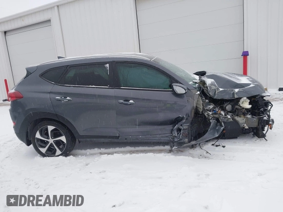 2018 Hyundai Tucson Sport z VIN KM8J3CAL2JU783060, wystawiony jako IAAI lot #41572044 z przebiegiem 83 580 mil mil oraz . Historia ofert i sprzedaży dostępna na DreamBid. Obrazek 14.