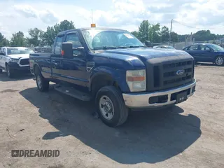 2008 Ford F-250 XL z VIN 1FTSX21518EB07485, wystawiony jako IAAI lot #42780471 z przebiegiem 302 249 mil mil oraz . Historia ofert i sprzedaży dostępna na DreamBid. Obrazek 1.