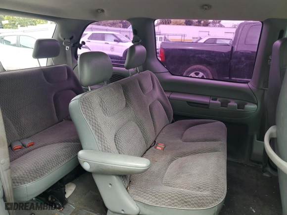 2000 Dodge Caravan with VIN 2B4GP25B3YR501463, listed as a Copart auction lot 49880735 with NaN miles and Clean Title. Bid and sale history available at carsss.com. Image 11.