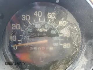 1979 GMC Vandura z VIN TGR2597506100, wystawiony jako Copart lot #51086615 z przebiegiem 25 002 mil mil oraz Tytuł czysty. Historia ofert i sprzedaży dostępna na DreamBid. Obrazek 9.