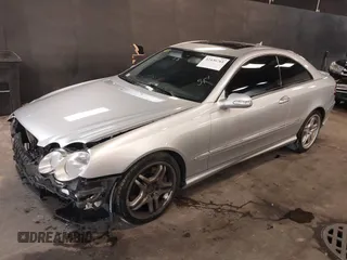 2009 Mercedes-Benz CLK 550 z VIN WDBTJ72H09F265130, wystawiony jako IAAI lot #42436761 z przebiegiem 133 527 mil mil oraz . Historia ofert i sprzedaży dostępna na DreamBid. Obrazek 17.
