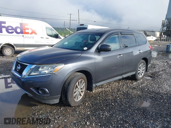 2014 Nissan Pathfinder S with VIN 5N1AR2MN6EC638430, listed as a IAAI auction lot 42326218 with 157,453 mi miles and . Bid and sale history available at DreamBid. Image 2.