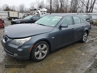 2008 BMW 5 Series 528xi with VIN WBANV13578CZ50738, listed as a Copart auction lot 43023835 with 219,580 mi miles and Salvage Title. Bid and sale history available at carsss.com. Image 1.