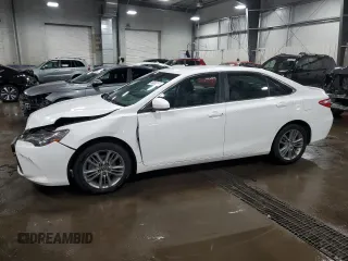 2015 Toyota Camry XLE with VIN 4T1BF1FK5FU049214, listed as a Copart auction lot 48486335 with 121,550 mi miles and Salvage Title. Bid and sale history available at carsss.com. Image 1.