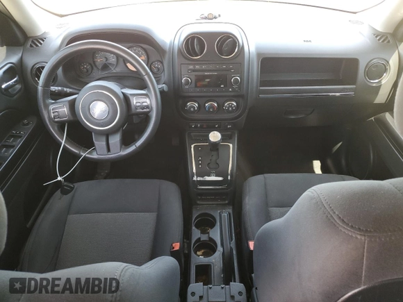 2015 Jeep Patriot Latitude with VIN 1C4NJPFB1FD314763, listed as a Copart auction lot 51809265 with 166,797 mi miles and Clean Title. Bid and sale history available at DreamBid. Image 8.
