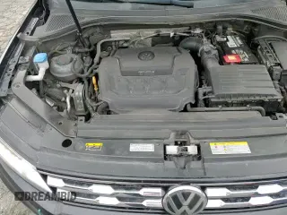 2020 Volkswagen Tiguan SE with VIN 3VV3B7AX7LM152999, listed as a Copart auction lot 81801365 with 106,063 mi miles and Salvage title. Bid and sale history available at DreamBid. Image 17.