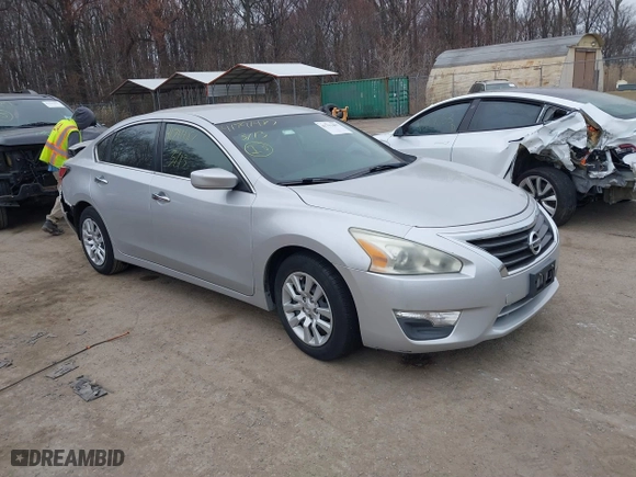 2013 Nissan Altima 2.5 SL with VIN 1N4AL3APXDC208311, listed as a IAAI auction lot 41791487 with 155,278 mi miles. Bid and sale history available at carsss.com. Image 1.