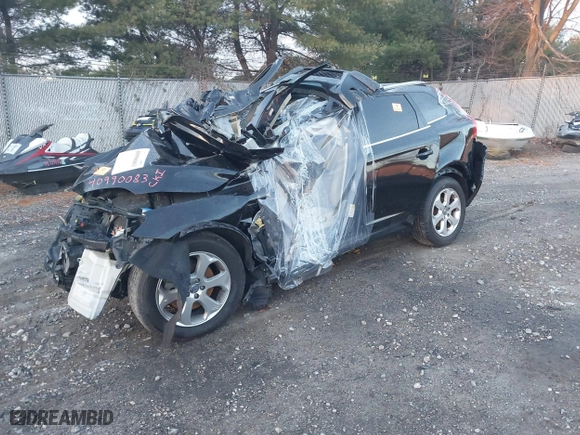 2013 Volvo XC60 3.2L with VIN YV4952DL4D2367869, listed as a IAAI auction lot 40990083 with 1 mi miles. Bid and sale history available at carsss.com. Image 2.