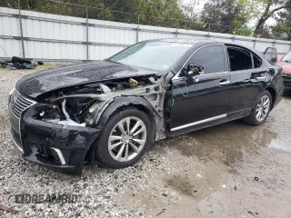 2013 Lexus LS 460 z VIN JTHCL5EF8D5017960, wystawiony jako Copart lot #52604815 z przebiegiem 143 515 mil mil oraz Szkody całkowita. Historia ofert i sprzedaży dostępna na DreamBid. Obrazek 1.