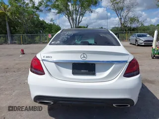 2020 Mercedes-Benz C 300 with VIN WDDWF8DB4LR525488, listed as a IAAI auction lot 42076398 with 25,457 mi miles and . Bid and sale history available at DreamBid. Image 16.