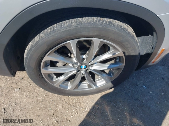 2019 BMW X3 xDrive30i with VIN 5UXTR9C55KLP84948, listed as a IAAI auction lot 41697979 with 107,537 mi miles. Bid and sale history available at carsss.com. Image 12.