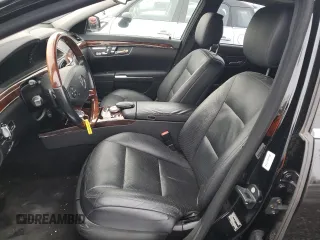 2012 Mercedes-Benz S 550 z VIN WDDNG9EB5CA435357, wystawiony jako Copart lot #49278995 z przebiegiem 91 672 mil mil oraz Szkoda całkowita • Salvage title. Historia ofert i sprzedaży dostępna na DreamBid. Obrazek 7.