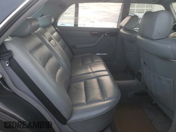 1991 Mercedes-Benz 560 with VIN WDBCA39E8MA567307, listed as a Copart auction lot 77488244 with 202,305 mi miles and Clean Title. Bid and sale history available at DreamBid. Image 10.