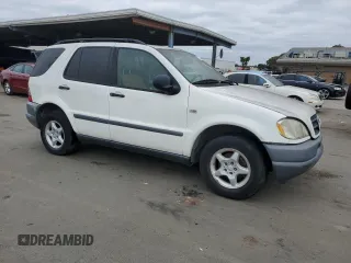 1999 Mercedes-Benz M with VIN 4JGAB54EXXA074348, listed as a Copart auction lot 43250435 with 141,978 mi miles and Clean Title. Bid and sale history available at carsss.com. Image 4.