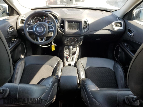 2021 Jeep Compass Latitude z VIN 3C4NJCBB5MT560009, wystawiony jako Copart lot #58405235 z przebiegiem 68 240 mil mil oraz Szkoda całkowita • Salvage title. Historia ofert i sprzedaży dostępna na DreamBid. Obrazek 8.