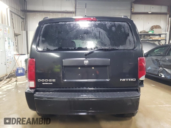 2010 Dodge Nitro Heat z VIN 1D4PU4GK3AW174955, wystawiony jako Copart lot #88068145 z przebiegiem 140 824 mil mil oraz Szkoda całkowita • Salvage title. Historia ofert i sprzedaży dostępna na DreamBid. Obrazek 6.
