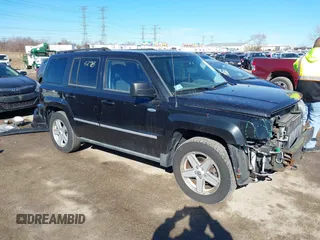 2010 Jeep Patriot Sport with VIN 1J4NF1GB2AD624078, listed as a IAAI auction lot 41635298 with 181,537 mi miles. Bid and sale history available at carsss.com. Image 1.