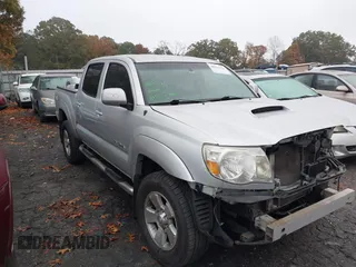 2007 Toyota Tacoma PreRunner with VIN 5TEJU62N27Z344993, listed as a IAAI auction lot 40858670 with 203,586 mi miles. Bid and sale history available at carsss.com. Image 1.