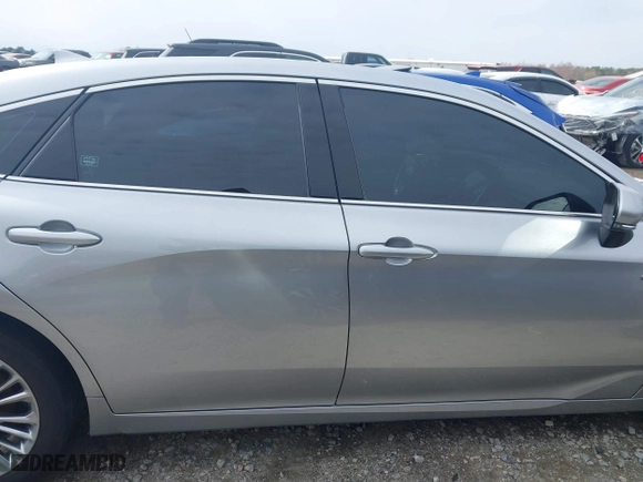 2019 Toyota Avalon Hybrid Limited with VIN 4T1B21FB3KU009106, listed as a IAAI auction lot 41757436 with 107,459 mi miles. Bid and sale history available at carsss.com. Image 13.