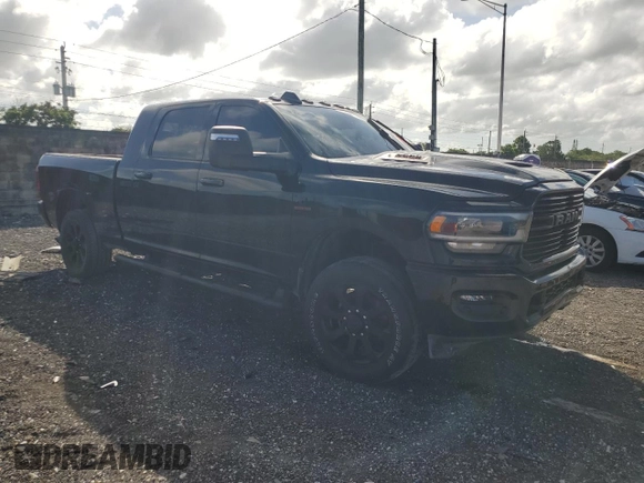 2024 Ram 2500 Laramie z VIN 3C6UR5NL5RG125812, wystawiony jako Copart lot #77317614 z przebiegiem Nie podano mil oraz Nie do naprawy • Non repairable. Historia ofert i sprzedaży dostępna na DreamBid. Obrazek 4.