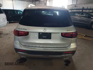 2020 Mercedes-Benz GLB 250 z VIN W1N4M4HB8LW049749, wystawiony jako IAAI lot #42284730 z przebiegiem Nie podano mil oraz . Historia ofert i sprzedaży dostępna na DreamBid. Obrazek 15.