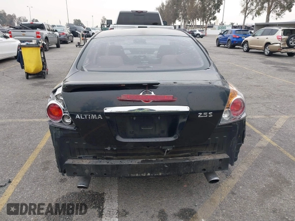 2007 Nissan Altima 2.5 with VIN 1N4AL21E67N483630, listed as a IAAI auction lot 41725228 with 135,792 mi miles. Bid and sale history available at carsss.com. Image 16.