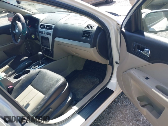 2009 Mercury Milan Premier with VIN 3MEHM08179R604385, listed as a IAAI auction lot 41902683 with 142,451 mi miles and . Bid and sale history available at DreamBid. Image 5.
