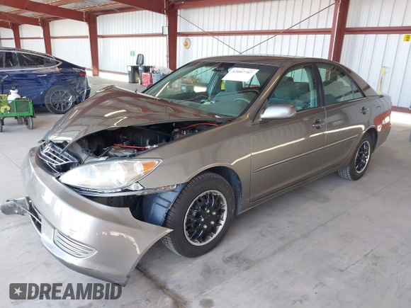 2006 Toyota Camry STD with VIN 4T1BE32K36U723879, listed as a IAAI auction lot 42007707 with 186,885 mi miles. Bid and sale history available at carsss.com. Image 17.