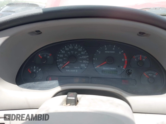 2003 Ford Mustang Standard z VIN 1FAFP40473F441647, wystawiony jako IAAI lot #42179189 z przebiegiem 138 460 mil mil oraz . Historia ofert i sprzedaży dostępna na DreamBid. Obrazek 7.