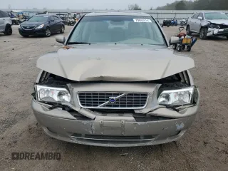 2005 Volvo S80 with VIN YV1TS592551403895, listed as a Copart auction lot 79844514 with 150,592 mi miles and Salvage Title. Bid and sale history available at carsss.com. Image 5.