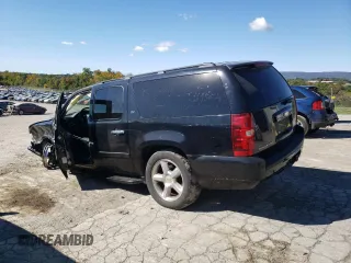 2008 Chevrolet Suburban LT w/2LT with VIN 1GNFK16328R171178, listed as a Copart auction lot 75435094 with 162,930 mi miles and Salvage Title. Bid and sale history available at carsss.com. Image 2.