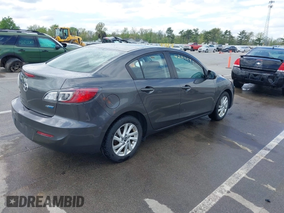 2013 Mazda 3 i Touring z VIN JM1BL1V72D1822505, wystawiony jako IAAI lot #42199595 z przebiegiem 103 560 mil mil oraz . Historia ofert i sprzedaży dostępna na DreamBid. Obrazek 4.