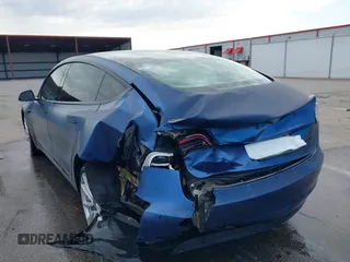 2018 Tesla Model 3 Long Range Battery with VIN 5YJ3E1EB9JF134958, listed as a IAAI auction lot 41980958 with 80,367 mi miles and . Bid and sale history available at DreamBid. Image 6.