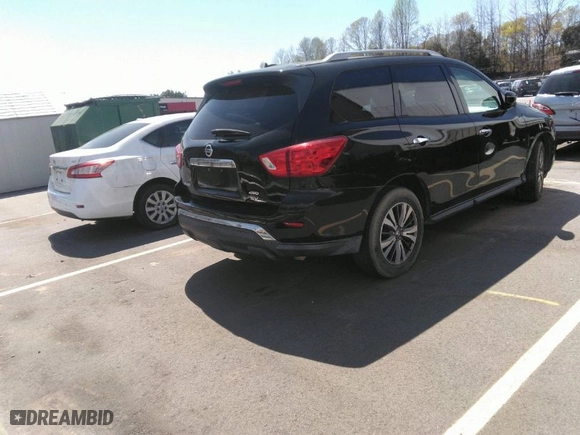 2017 Nissan Pathfinder S with VIN 5N1DR2MM1HC683719, listed as a IAAI auction lot 41944598 with 89,235 mi miles. Bid and sale history available at carsss.com. Image 4.