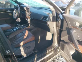 2019 Audi Q5 Premium Plus with VIN WA1BNAFY7K2051011, listed as a IAAI auction lot 41403581 with 1 mi miles. Bid and sale history available at carsss.com. Image 5.