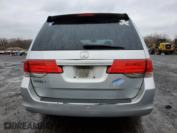 2010 Honda Odyssey LX z VIN 5FNRL3H20AB012805, wystawiony jako Copart lot #52243405 z przebiegiem 206 479 mil mil oraz Szkoda całkowita • Salvage title. Historia ofert i sprzedaży dostępna na DreamBid. Obrazek 6.