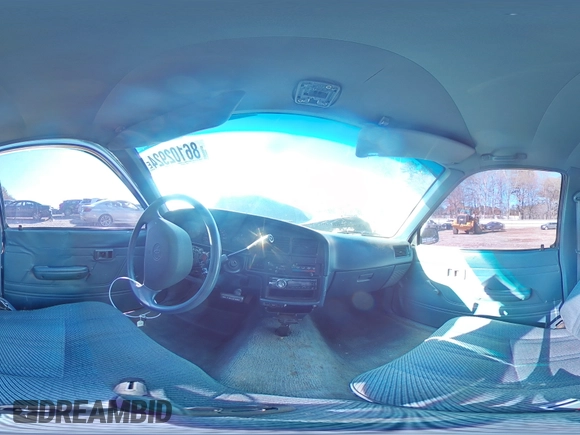 1992 Toyota Pickup DLX z VIN JT4RN93P6N5066035, wystawiony jako Copart lot #86102924 z przebiegiem 165 311 mil mil oraz Szkoda całkowita • Salvage title. Historia ofert i sprzedaży dostępna na DreamBid. Obrazek 13.