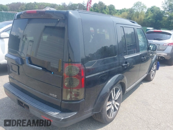 2011 Land Rover LR4 HSE with VIN SALAG2D48BA585537, listed as a IAAI auction lot 42494364 with 121,663 mi miles and . Bid and sale history available at DreamBid. Image 4.