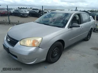 2007 Chevrolet Malibu LS w/2FL with VIN 1G1ZS58N27F238138, listed as a IAAI auction lot 36700571 with 206,984 mi miles. Bid and sale history available at carsss.com. Image 2.