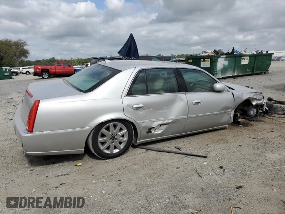 2011 Cadillac DTS Premium Collection z VIN 1G6KH5E69BU137044, wystawiony jako Copart lot #54723905 z przebiegiem 128 081 mil mil oraz Szkoda całkowita • Salvage title. Historia ofert i sprzedaży dostępna na DreamBid. Obrazek 3.