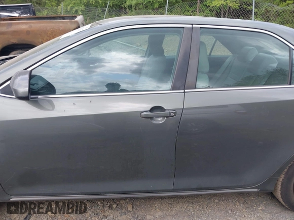 2012 Toyota Camry L with VIN 4T1BF1FK2CU594413, listed as a IAAI auction lot 42094133 with 170,694 mi miles. Bid and sale history available at carsss.com. Image 14.