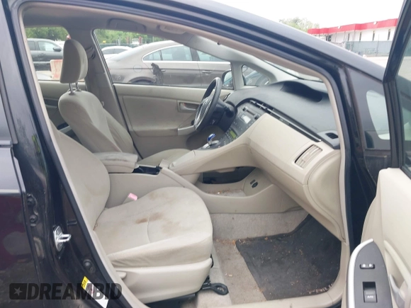 2011 Toyota Prius I with VIN JTDKN3DU7B1375308, listed as a IAAI auction lot 42175054 with 146,975 mi miles. Bid and sale history available at carsss.com. Image 5.