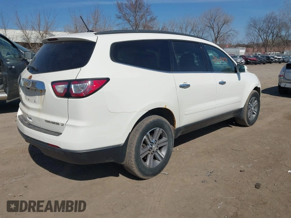 2015 Chevrolet Traverse LT with VIN 1GNKRGKD1FJ170059, listed as a IAAI auction lot 41904848 with 212,099 mi miles. Bid and sale history available at carsss.com. Image 4.